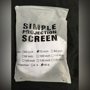 Simple Projection Screen - White
